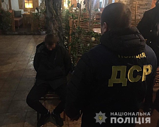Группа вымогателей, требовавших с бизнесмена 660 тыс. грн, задержана в Николаеве 04
