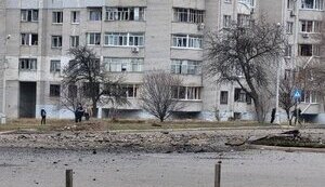 Russia launches airstrike on Kramators