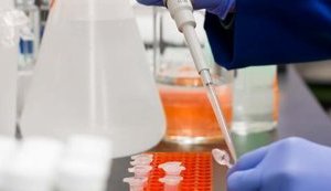 Лабораторно подтвержден COVID-19 у пятерых жителей Обуховского района. Возраст инфицированных - от 30 до 57 лет, - врио главы ОГА Володин