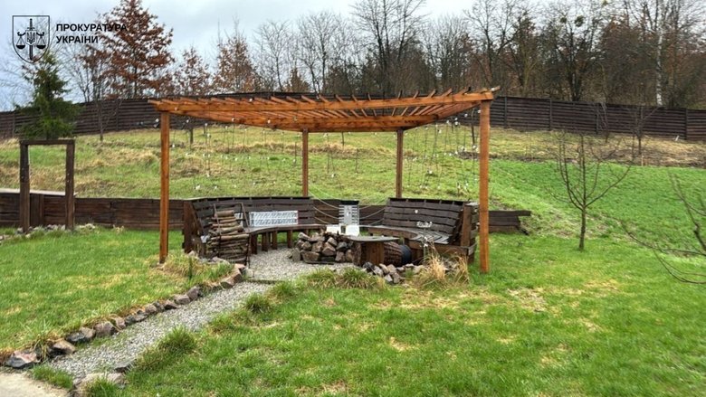 Правоохоронці викрили схему привласнення земель природно-заповідного фонду Києва