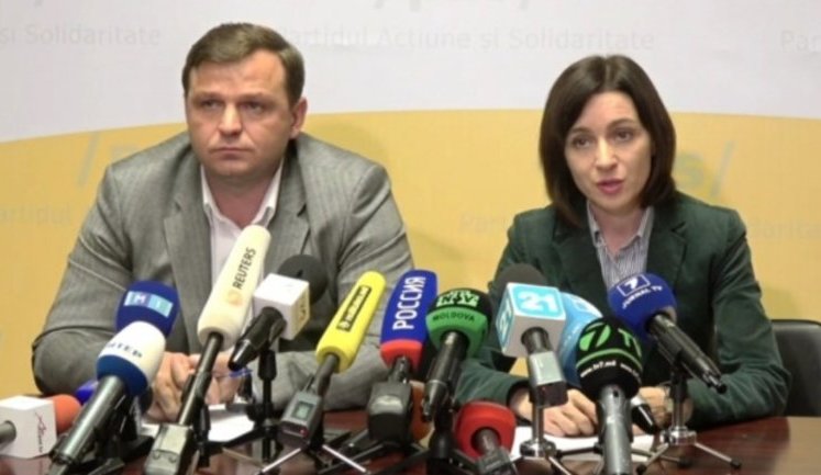 Молдавскую оппозицию подозревают в связях с Россией и государственной измене