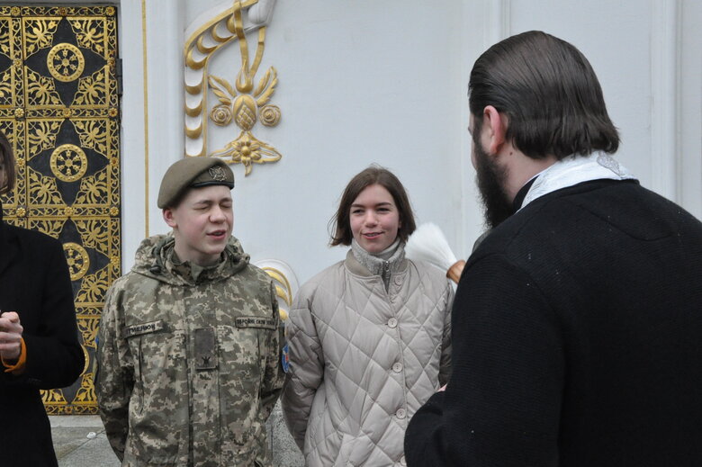 В Успенському соборі Києво-Печерської лаври освятили великодні паски 21