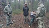 Пограничники не допустили вывоз из Чернобыльской зоны 40 кг грибов, - ГПСУ. ФОТО