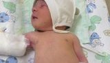 Полиция ищет женщину, бросившую своего новорожденного сына у больницы в Лисичанске. ФОТО