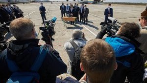 Зеленский заявил, что "Мрия" доставила рекордный груз "для больниц и аптек", а он для "Эпицентра", - журналистка Егошина. ДОКУМЕНТ