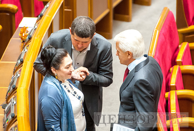 Ківалов-реготун, новинки кіно для Романовського та розмова сватів Деркача і Литвина, - день роботи ВР 23 травня 13