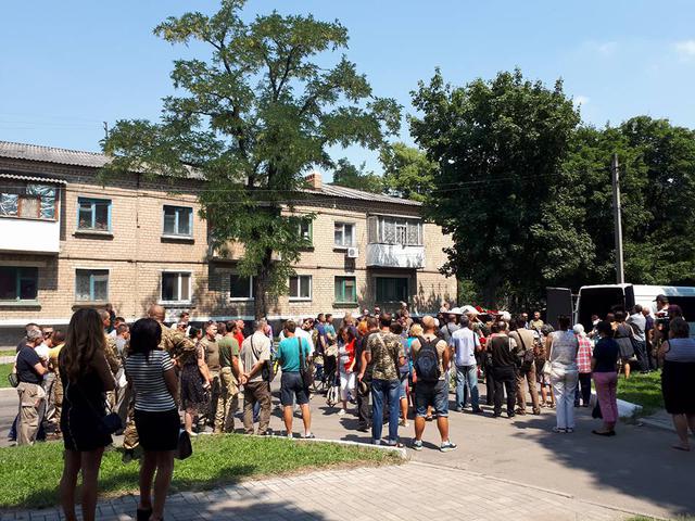 Ветерана АТО Вагнера, убитого во время перестрелки в Днепре, похоронили на Днепропетровщине 06 Ветерана АТО Вагнера, убитого во время перестрелки в Днепре, похоронили на Днепропетровщине 06