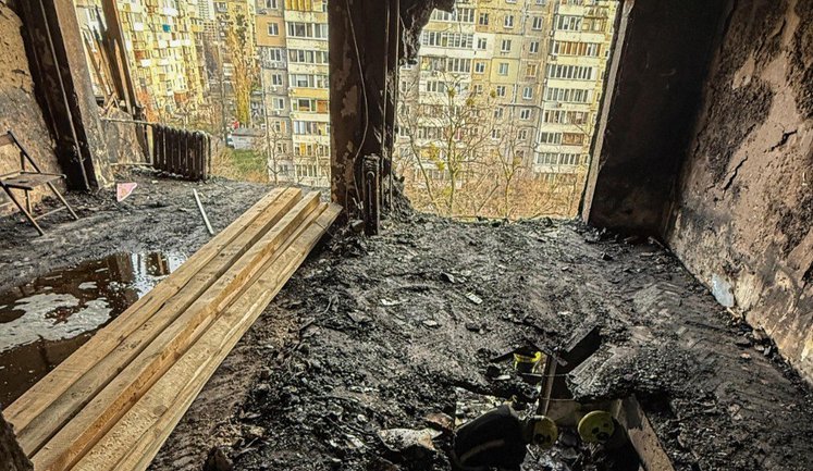 Emergency rescue operations completed at site of Russian strikes in Kyiv: 7 dead, 21 wounded. PHOTOS