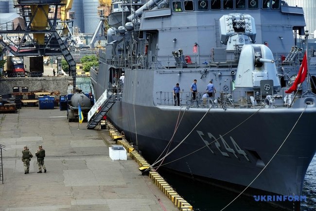 Sea Breeze-2021: кораблі постійної морської групи НАТО прибули в порт Одеси 10 Sea Breeze-2021: кораблі постійної морської групи НАТО прибули в порт Одеси 10