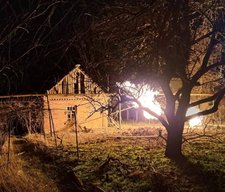 Военные РФ атаковали Днепропетровщину дронами-камикадзе, тяжелой артиллерией и Градами. Над областью уничтожены 2 Шахеда 04
