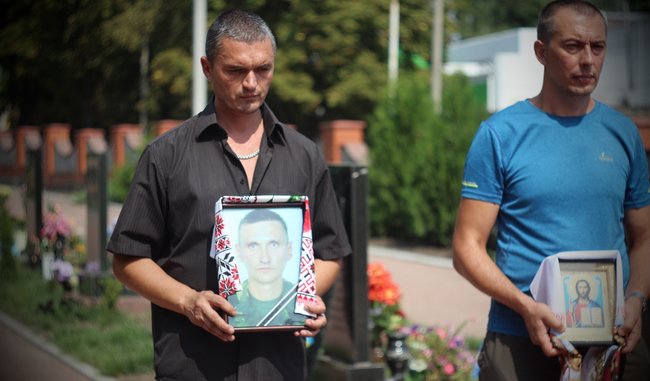 С воином 28-й ОМБр Михаилом Яровым простились в Кропивницком 03 С воином 28-й ОМБр Михаилом Яровым простились в Кропивницком 03