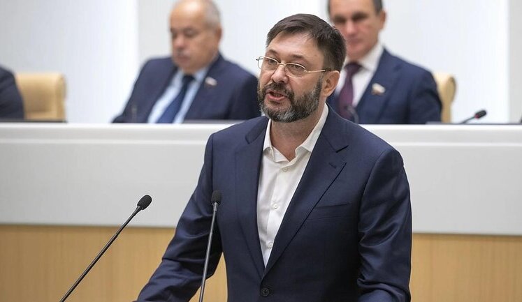 Пропагандист Вышинский, которого обвинили в госизмене, а затем обменяли на осужденных в РФ украинцев, умер в Москве