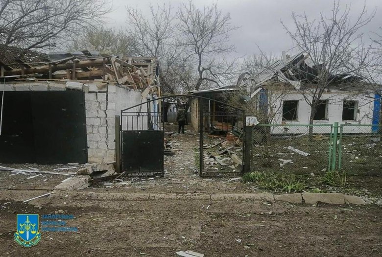 Наслідки обстрілів артилерією окупантів цивільних будинків у Запорізькій області 04 Наслідки обстрілів артилерією окупантів цивільних будинків у Запорізькій області 04