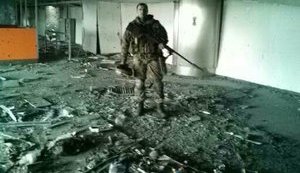 На згадку про загиблих у ДАПі воїнів обіцяю стояти в Раді до кінця, - "кіборг" Костенко (Гром). ФОТО
