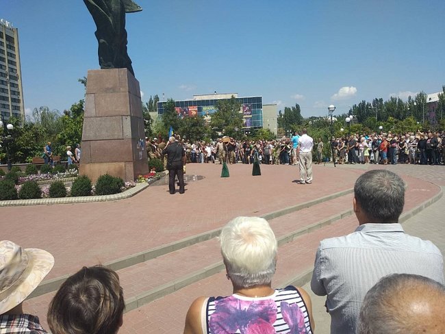 Убитого ветерана Донбасса Олешко похоронили в Бердянске 06
