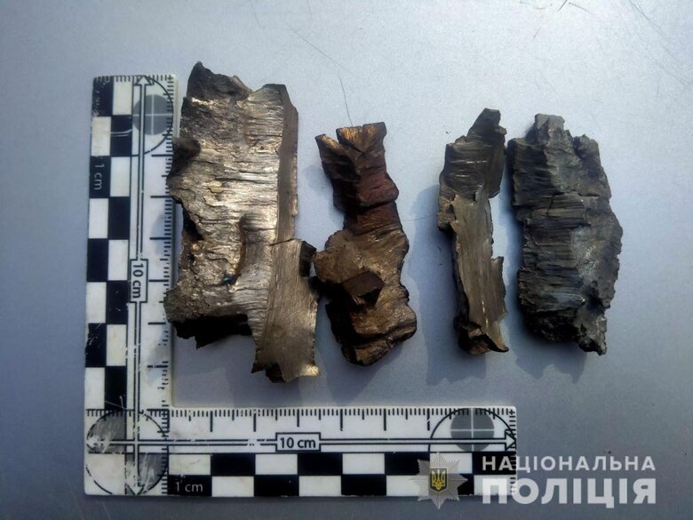 Ситуация в Донецкой области: российские войска ударили по школам, жилым домам и лечебному заведению, - Нацполиция 11