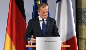 Чим кращі відносини з Україною, тим безпечнішою є Польща, - Туск