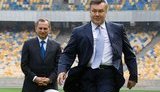 Янукович на НСК "Олимпийский" забил гол в ворота Григория Суркиса. ФОТО