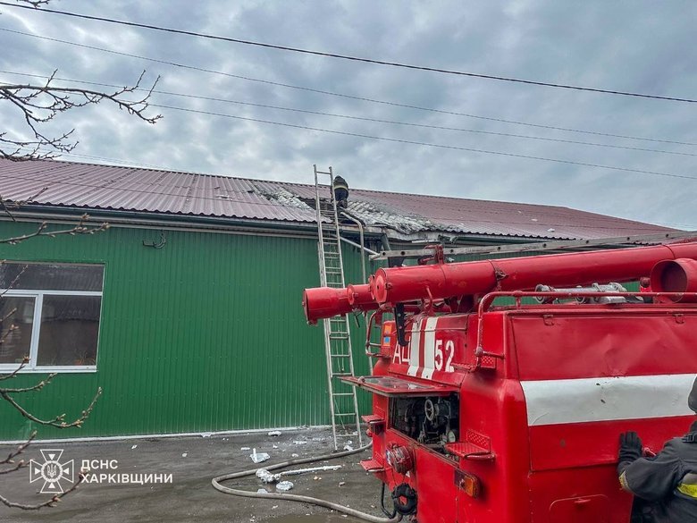 удар по магазину у Золочеві