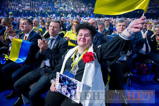 Зїзд Батьківщини висунув Тимошенко кандидатом у президенти України (оновлено) 06