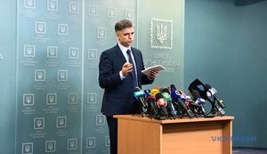 "В свое время все вам объясним", - Пристайко о поездке Зеленского в Оман