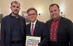Спікер Палати представників Конгресу США зустрівся з Сергієм Гайдаржи, дружина і син якого загинули від російського удару по Одесі