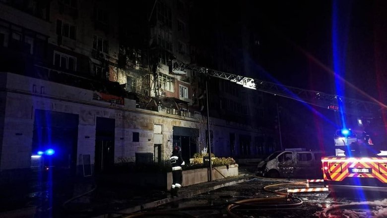 Після падіння БпЛА в Умані виникла пожежа в багатоповерхівці, зруйновано сторожову будівлю та загорілися торговельні склади