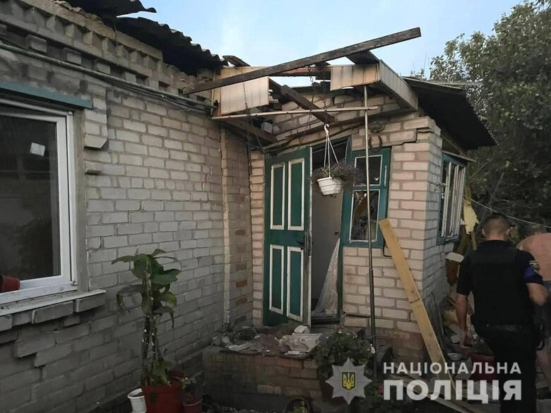 Рашисты нанесли удары по четырем населенным пунктам Запорожской области. Есть погибшие и раненые 02