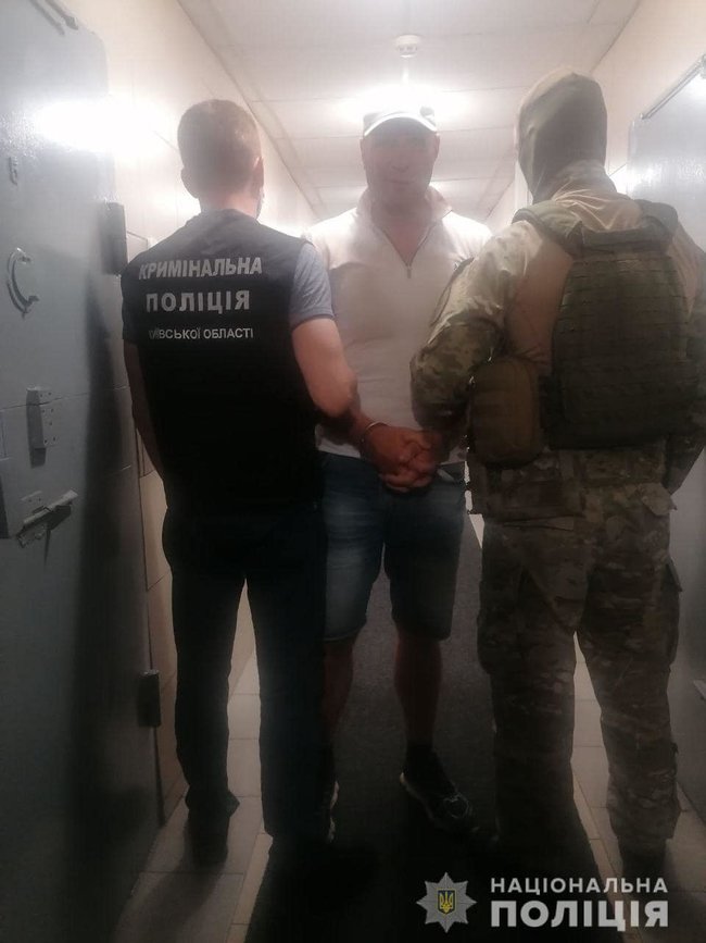 Допит веде команда Сенсея: подробиці спецоперації із затримання банди, яка вимагала від своїх жертв зізнань у корупції 07