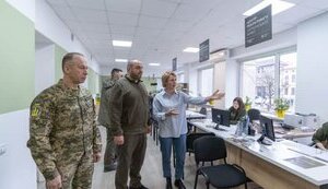 Umierov and Syrskyi visited first recruitment center in Lviv. VIDEO