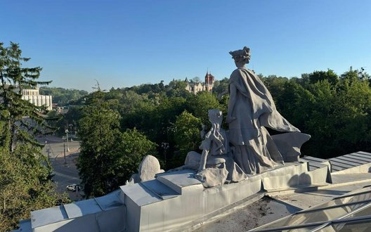 Сьогоднішня атака стала наймасштабнішою за кількістю пошкоджень культурних закладів Києва, - Бережна. ФОТОрепортаж