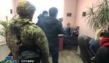Межрегиональная группировка подделывала паспорта стран ЕС, цена одного документа стартовала от 200 евро, - СБУ. ФОТОрепортаж
