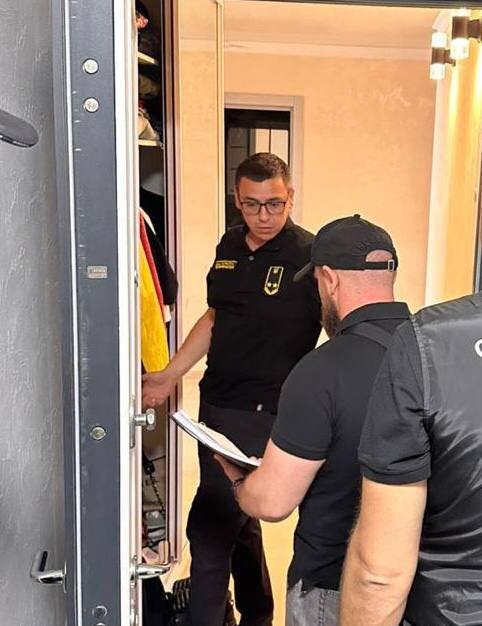 Обшуки на Чернівецькій митниці