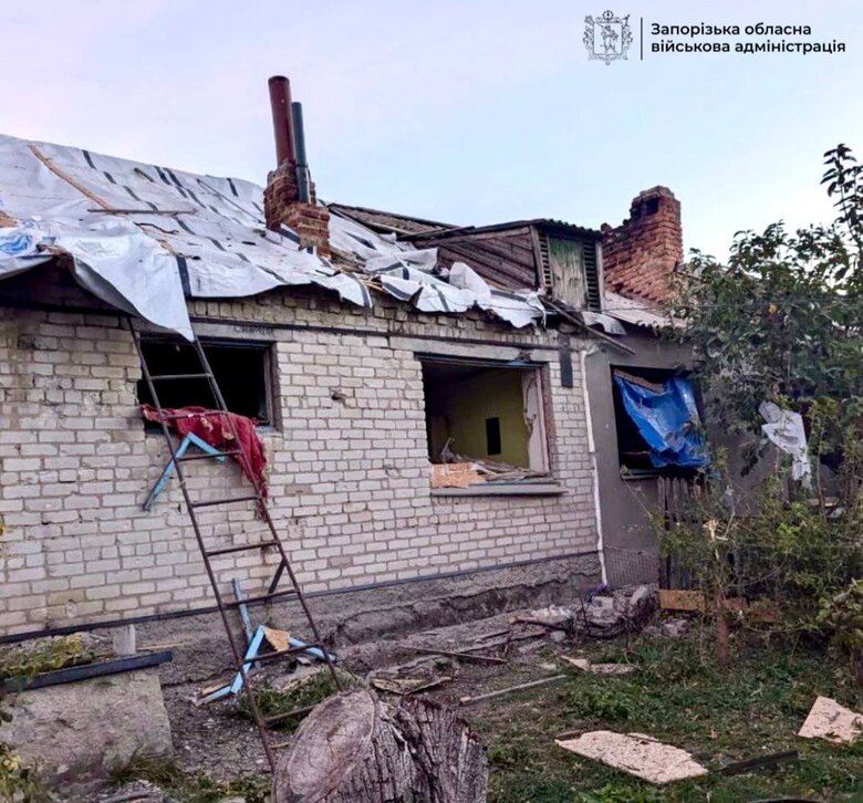 Наслідки ворожих ударів по Запорізькому району 4 жовтня