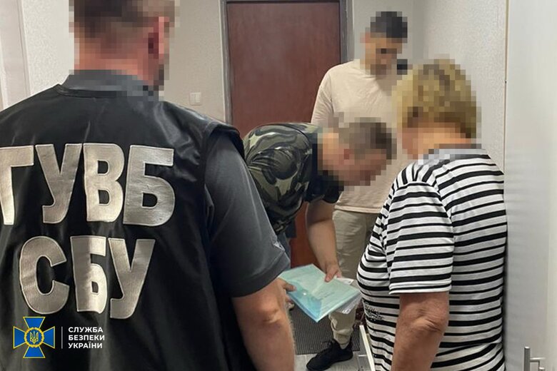 Схеми для ухилянтів: викрито на корупції все керівництво районної ВЛК на Одещині, - СБУ 01