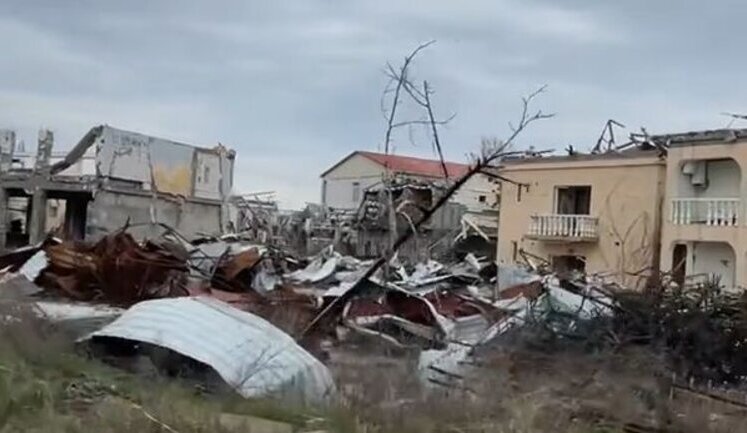 Понівечена атаками "Шахедів" та ракетними обстрілами курортна Затока на Одещині. ВIДЕО