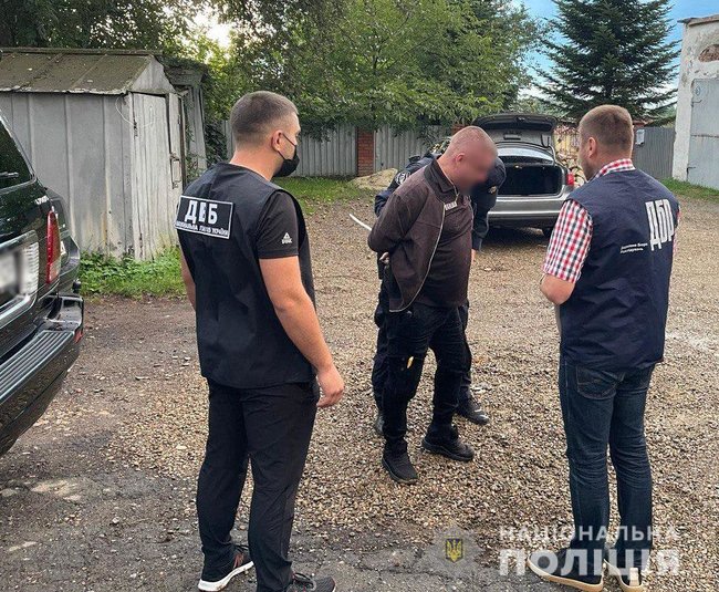 Майор поліції на Львівщині вимагав гроші у підлеглих, - Нацполіція 01