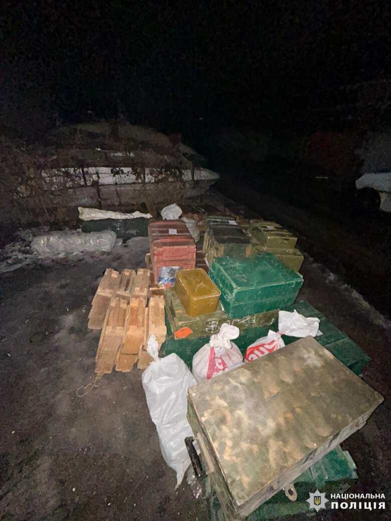 у Харкові правоохоронці виявили склад боєприпасів