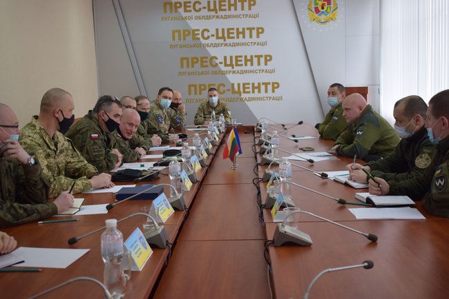 Польская военная делегация посетила район проведения ООС, - пресс-центр 03