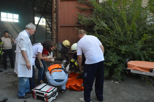 В результате взрыва на одном из предприятий Днепра погибли 2 человека, - ГСЧС 03