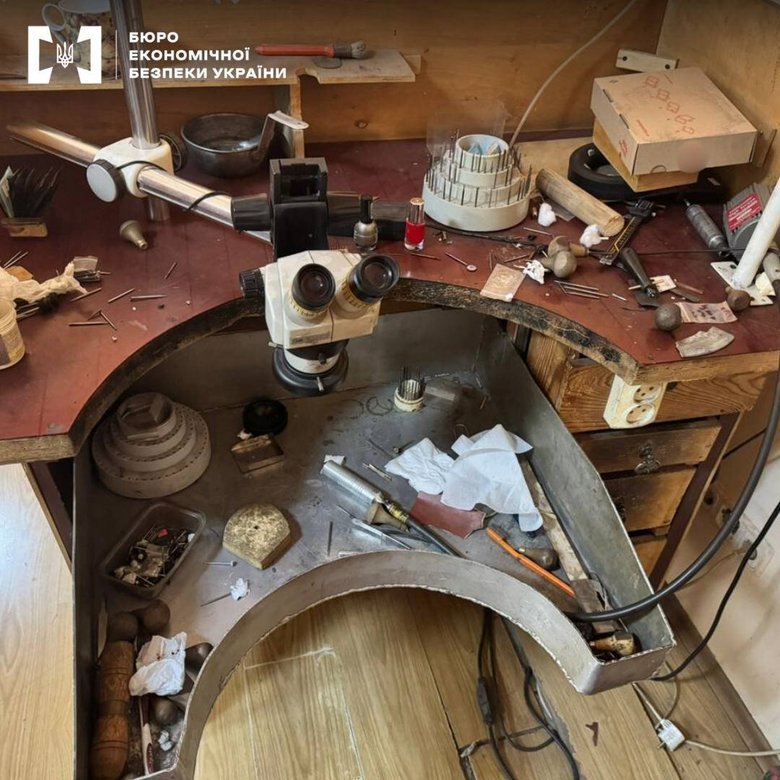 В Одесі викрили виробництво підробних ювелірних прикрас