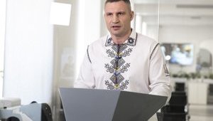 Власти Киева ограничили время работы ресторанов и кинотеатров