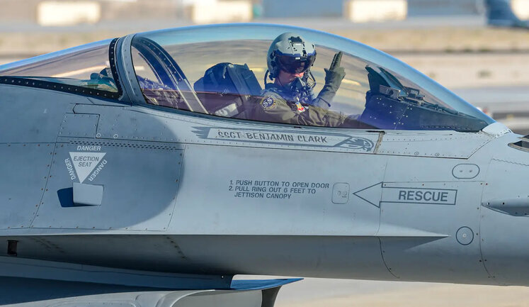 Stoltenberg on F-16 for Ukraine: First training - then transfer decision. VIDEO