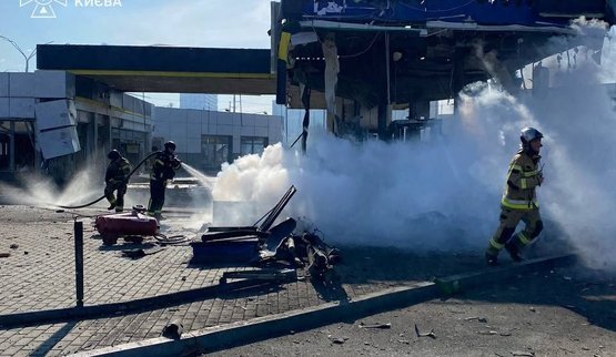 Рашисти вдарили по АЗС у двох районах Києва: є загиблі та постраждалі. ВІДЕО+ФОТОрепортаж