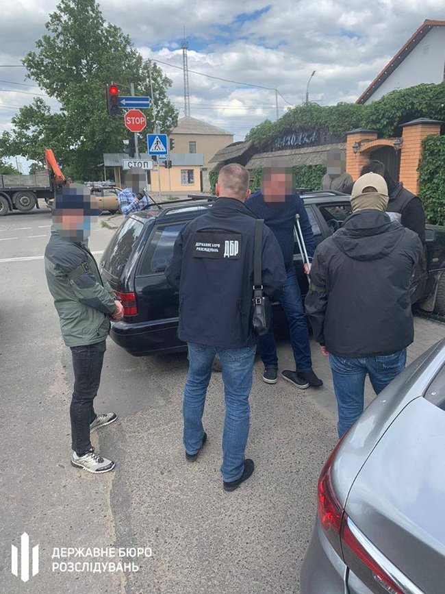 Чиновник Госрыбагентства задержан при получении 70 тыс. грн взятки, - ГБР 01