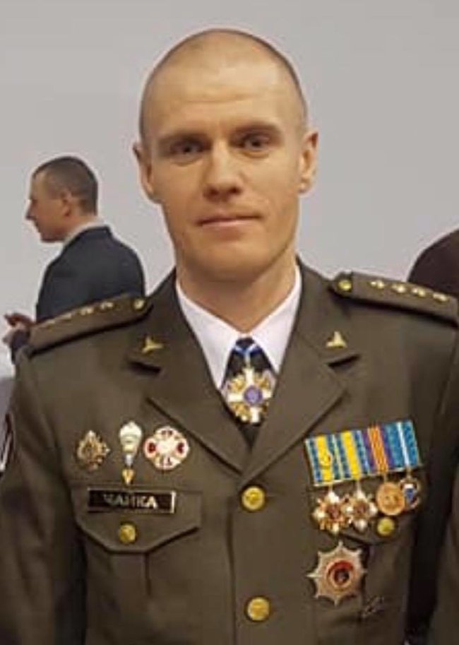 Звільнений із Центрального управління контролю МО повний кавалер ордена За мужність Павло Чайка: Там все ще є законодавець моди, який змінює умови тендеру під конкретного постачальника 02