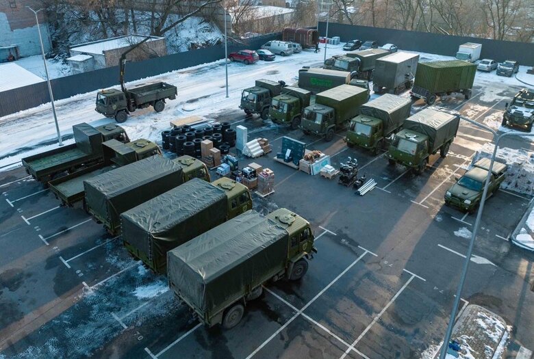 Воюющие на юге бригады ВСУ получат грузовики, Старлинки, оборудование для ПВО, шины и грелки 01