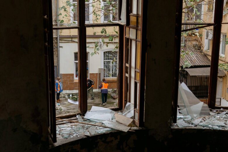 Наслідки обстрілу РФ по Одесі