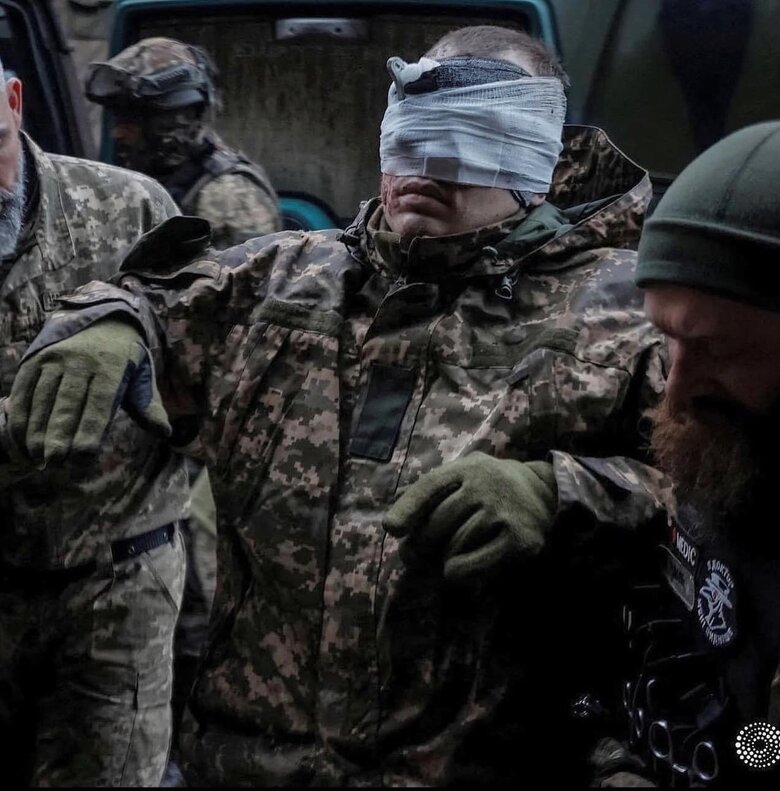 На Бахмутському напрямку - пекельні бої. ЗСУ потрібні квадрокоптери, тепловізори, приціли та рації, - волонтерка Юсупова 01