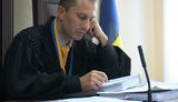 Суддя Антонов, який закрив справу Кернеса, поскаржився у ВРП на тиск із боку Генпрокуратури і НАЗК